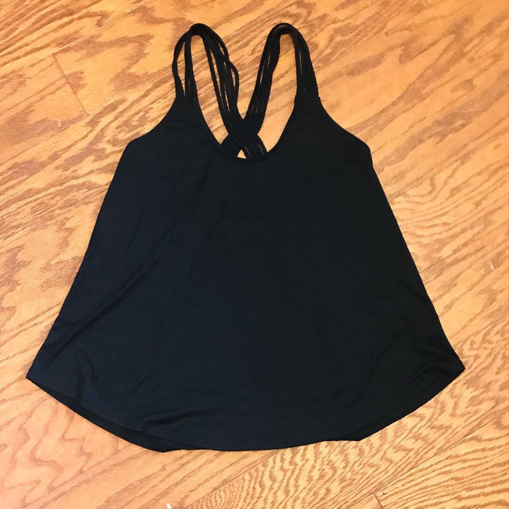 🦋 American Rag Flowy Racerback Black Tank Top